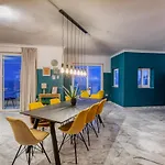 Stunning, Seafront 3br In The Heart Of By 360 Estates *
