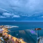 Lejlighed Stunning, Seafront 3br In The Heart Of By 360 Estates Sliema