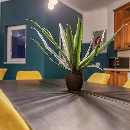 Stunning, Seafront 3br In The Heart Of By 360 Estates Lägenhet
