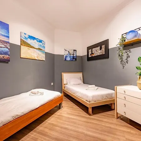 Stunning, Seafront 3br In The Heart Of By 360 Estates *