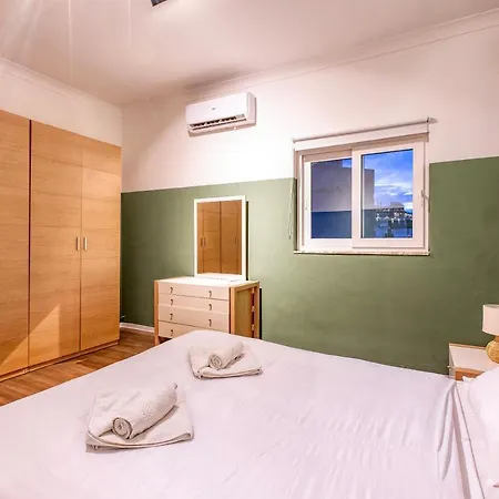 דירה Stunning, Seafront 3br In The Heart Of By 360 Estates *