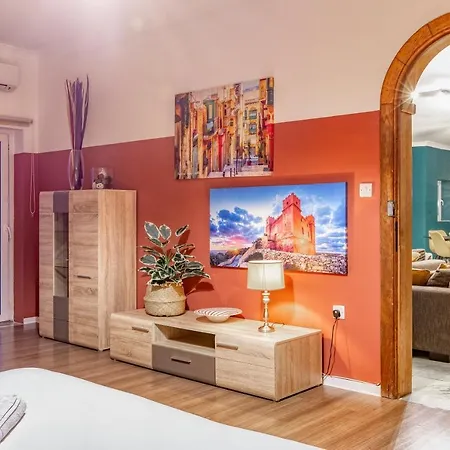 Stunning, Seafront 3br In The Heart Of By 360 Estates