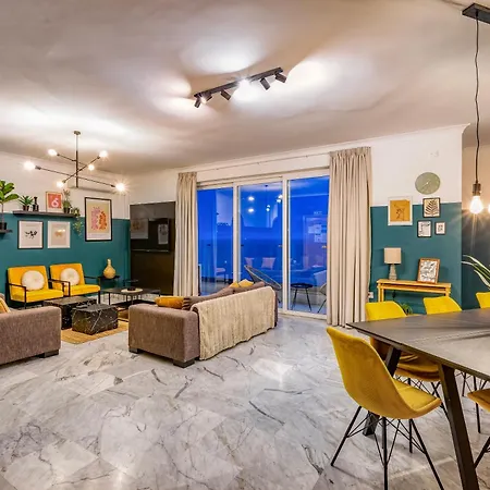 Stunning, Seafront 3br In The Heart Of By 360 Estates * Sliema